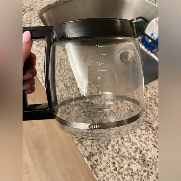 LIKE NEW CUISINART 14 Cups - Picture 4 of 6